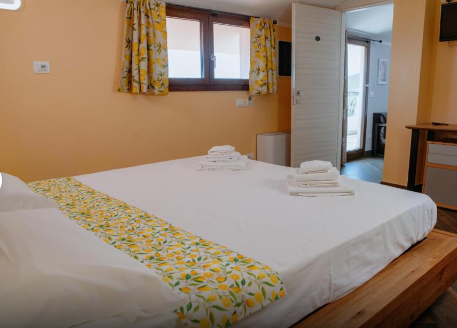 Camera Familiare con Vista Mare